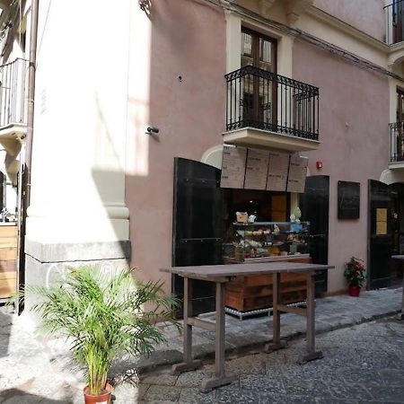 Vuciata Apartments Katania Zewnętrze zdjęcie